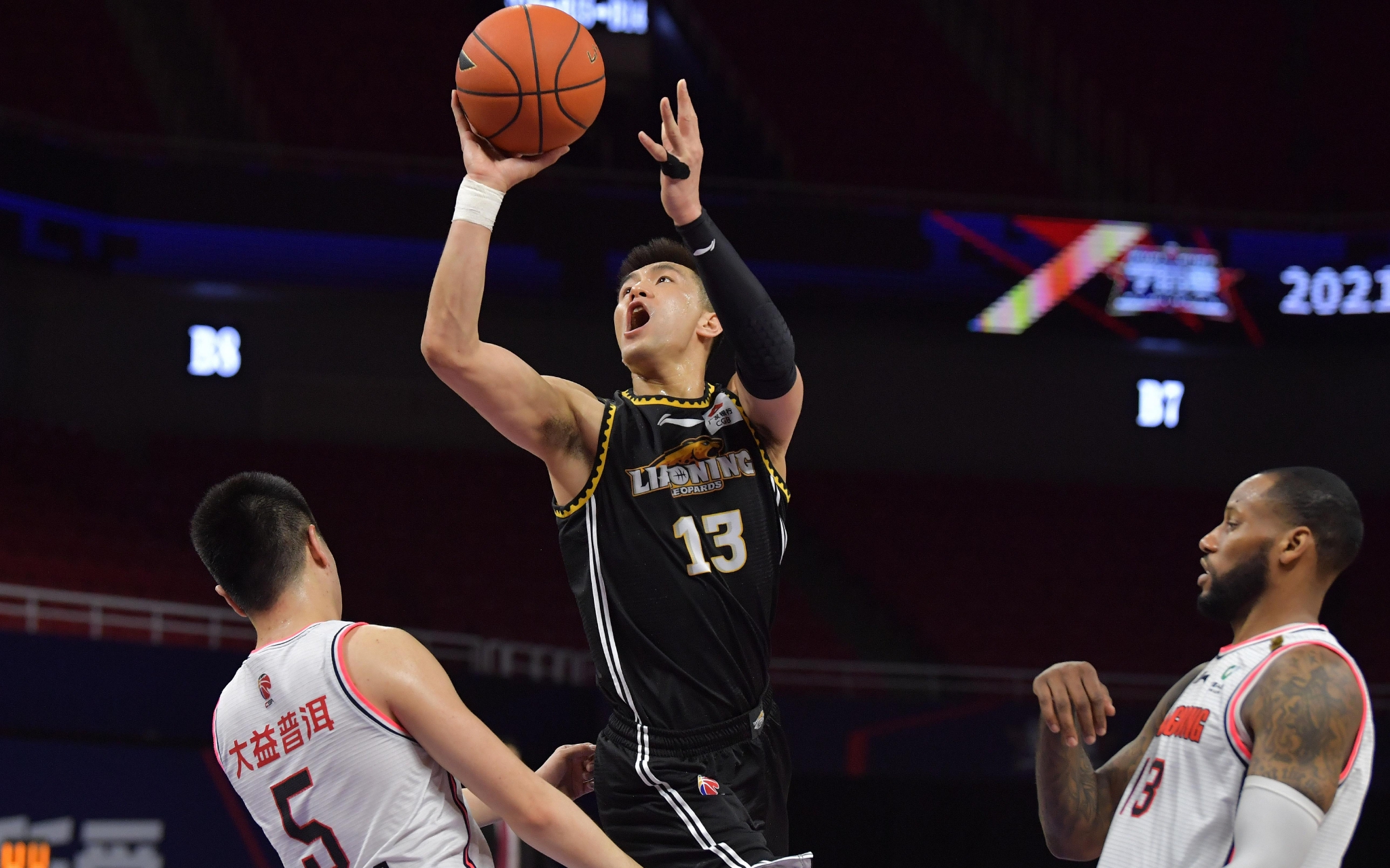 再添悬念 再添悬念