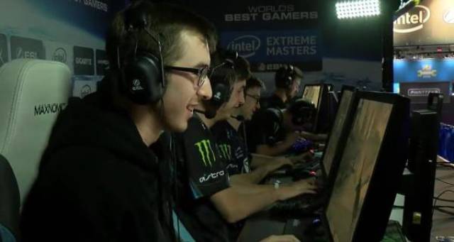 拼搏的精神 拼搏的精神