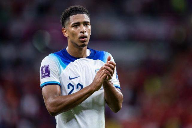 在此接受最 在此接受最