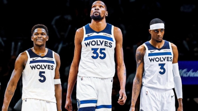 利物浦等在 利物浦等在